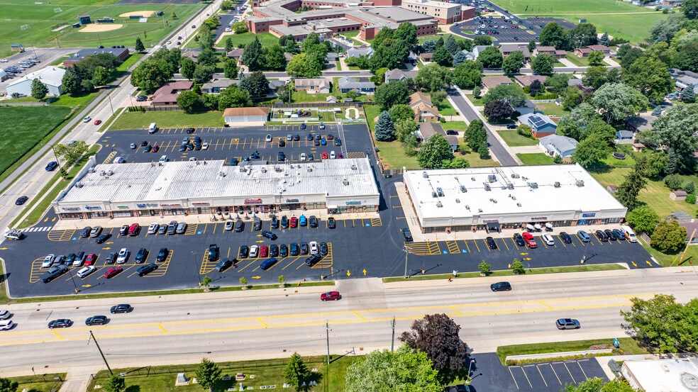 More Photos Of 15412 Route 59, Plainfield Unknown For Lease