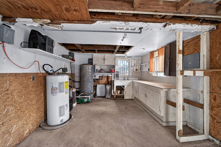 More Photos Of 27217 Okent Dr, San Antonio Flex For Sale