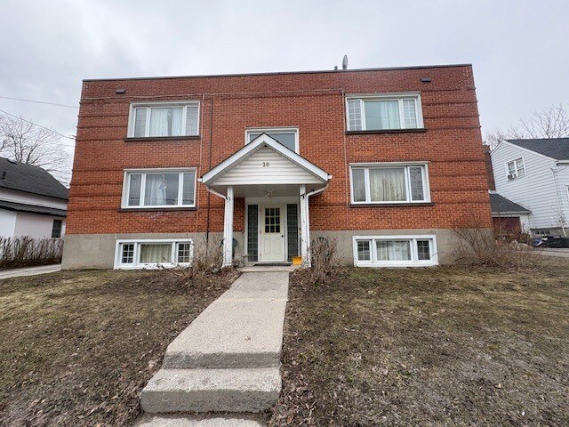 More Photos Of 28 McColl St, Trenton Apartments For Sale
