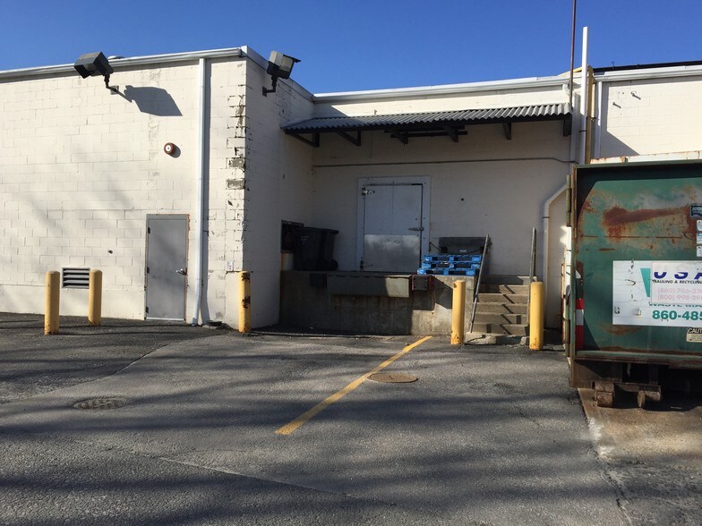 More Photos Of 331 West St, Litchfield General Retail For Lease