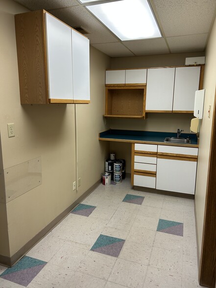 More Photos Of 2201 Jackson Blvd, Rapid City Office For Lease