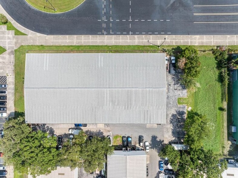 More Photos Of , Largo Industrial For Sale