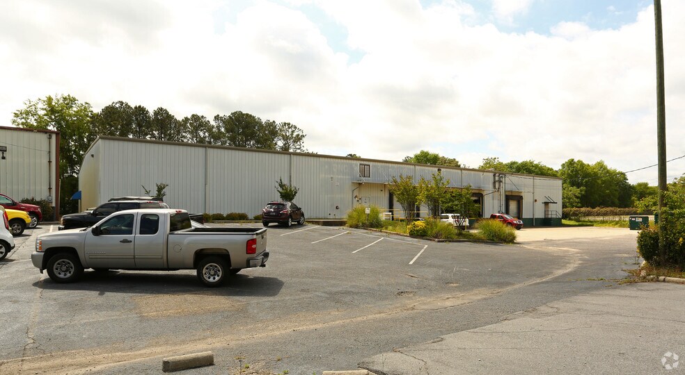 More Photos Of 1135 Walter Price Dr, Cayce Warehouse For Lease