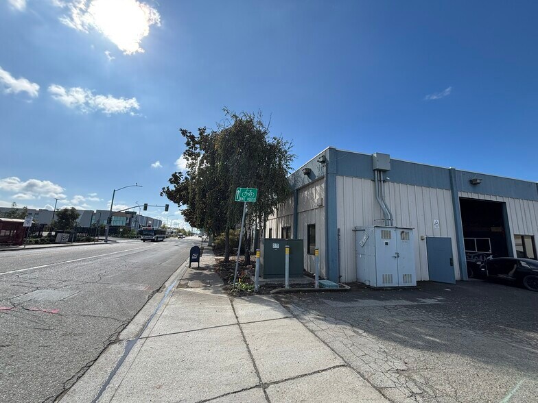 More Photos Of 3329 Enterprise Ave, Hayward Warehouse For Lease