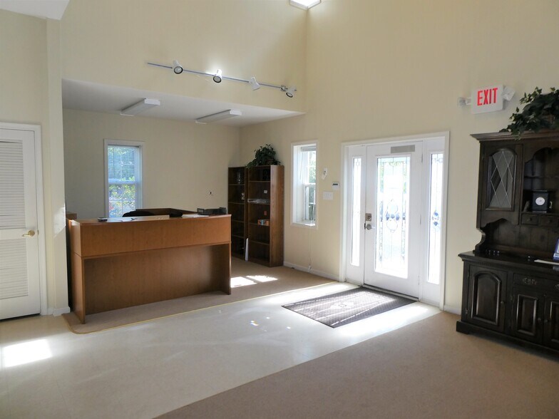 More Photos Of 335 Evesham Ave, Lawnside Medical For Lease