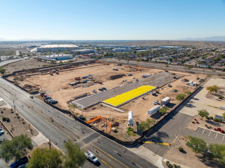 More Photos Of 7550 N Glen Harbor Blvd, Glendale Distribution For Lease