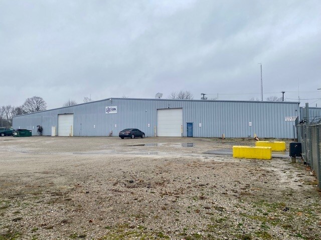 More Photos Of 703 W 13th St, Muncie Warehouse For Sale