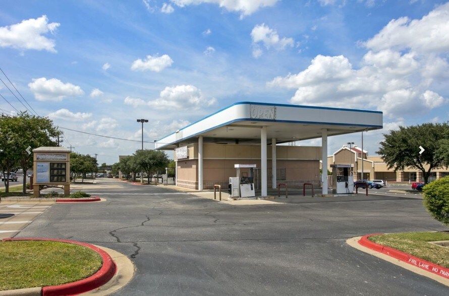 More Photos Of 1901-2027 S Texas Ave, Bryan Unknown For Lease
