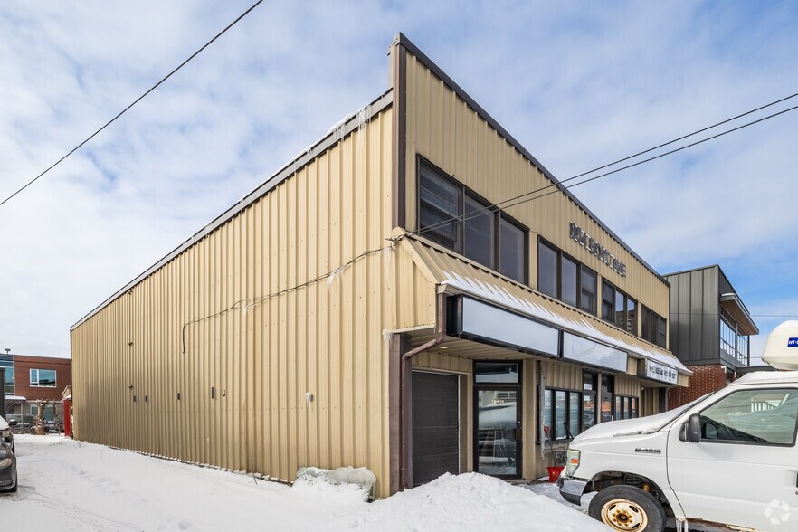 Primary Photo Of 854 Boyd Ave, Ottawa Warehouse For Lease