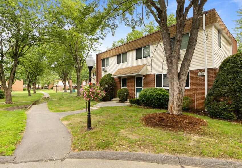 Primary Photo Of 193-321 Fernbank Rd, Springfield Apartments For Sale