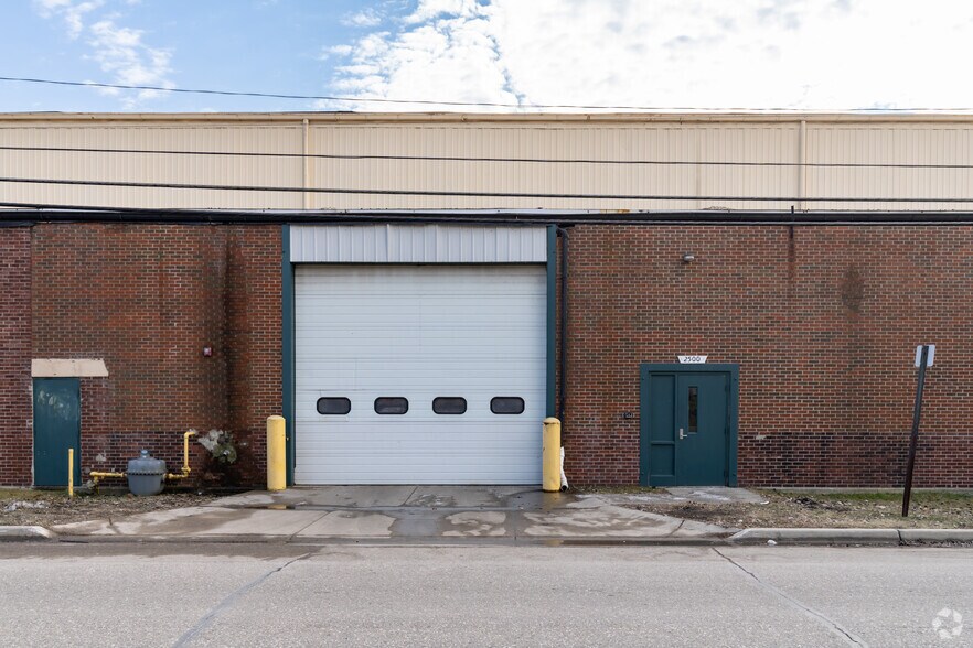 More Photos Of 2500 Moak St, Port Huron Unknown For Lease