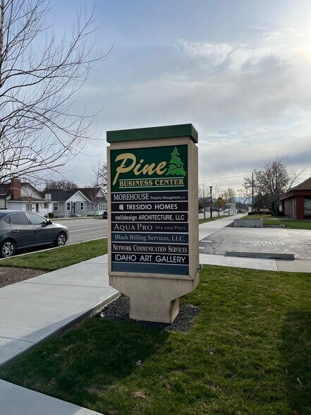 More Photos Of 211-217 E Pine Ave, Meridian Office For Lease