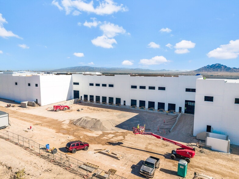 More Photos Of 21 Sunset Way, Henderson Industrial For Lease