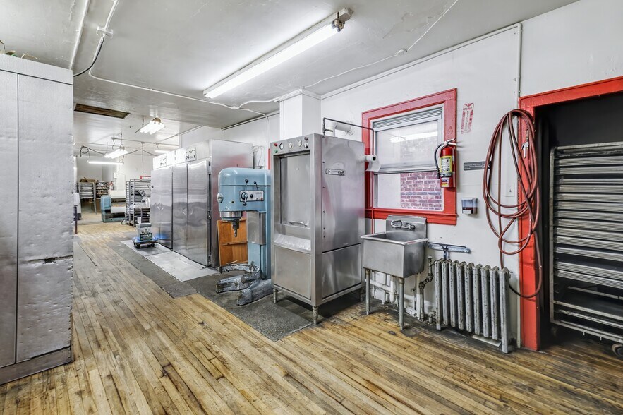 More Photos Of 6813 Park Ave, Guttenberg Storefront Retail Residential For Sale