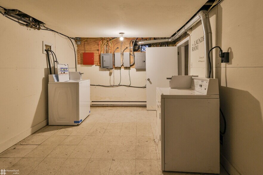 More Photos Of 38 W Central Ave, Bangor Apartments For Sale