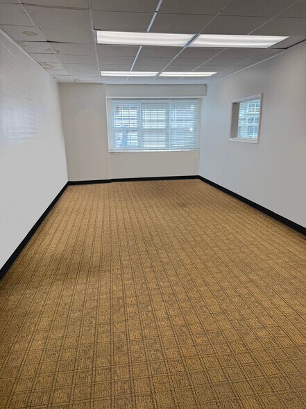 More Photos Of 55 Front St, Rockville Centre Office For Lease