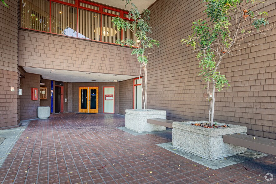 More Photos Of 1545 Hotel Cir S, San Diego Unknown For Lease