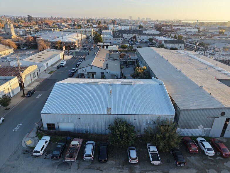 More Photos Of 725 Gilman St, Berkeley Manufacturing For Lease