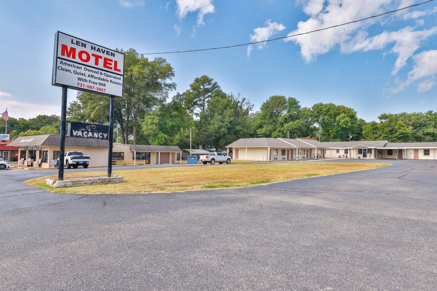 More Photos Of 551 Elm St, Martin Hotel For Sale