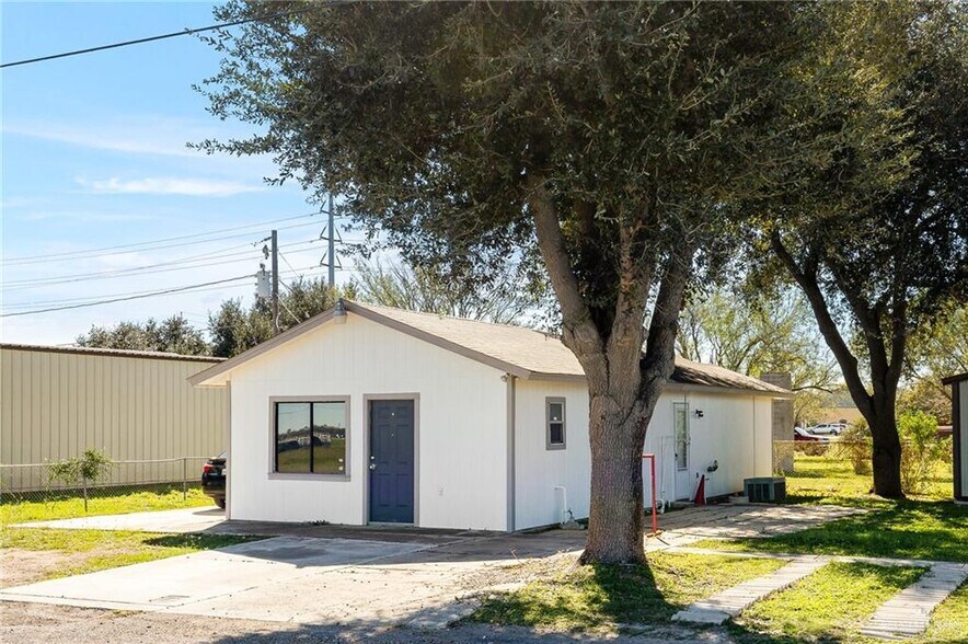 More Photos Of 1400 E Violet Ave, McAllen Daycare Center For Sale