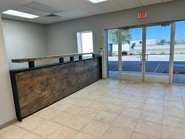 More Photos Of 10001 Lindberg Dr, Midland Warehouse For Lease