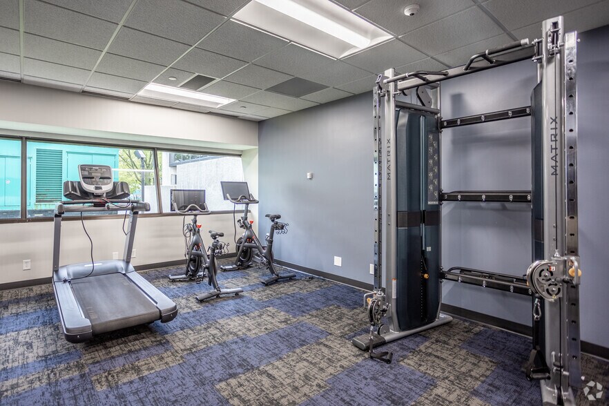 More Photos Of 4350 Westown Pky, West Des Moines Office For Lease