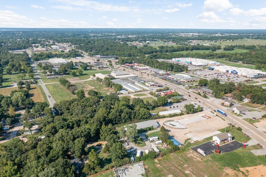 More Photos Of 2320 S Main St, Grove Multifamily For Sale