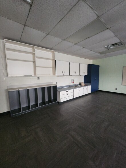 More Photos Of 14733 Main St, Moores Hill Flex For Sale