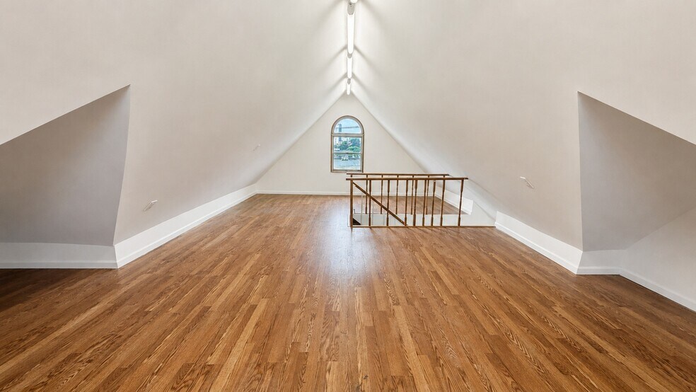 More Photos Of 1638 Parker Ave, Fort Lee Storefront Retail Office For Lease