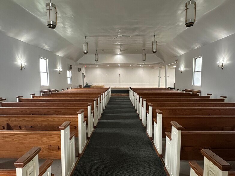 More Photos Of 346 Denison St, Baltimore Religious Facility For Sale