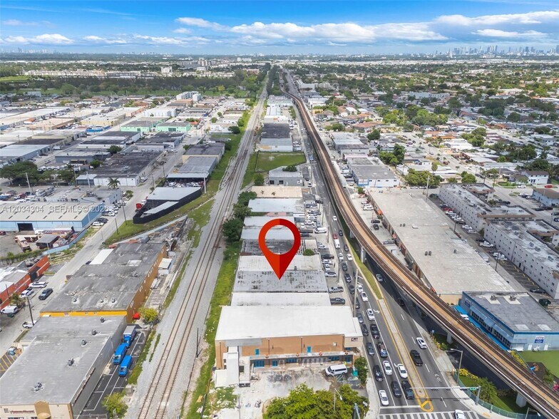More Photos Of 341 W 21st St, Hialeah Manufacturing For Lease