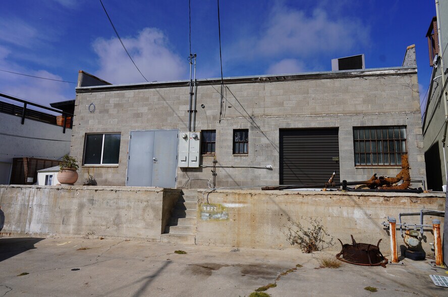 More Photos Of 5622-5624 La Jolla Blvd, La Jolla Storefront Retail Residential For Sale