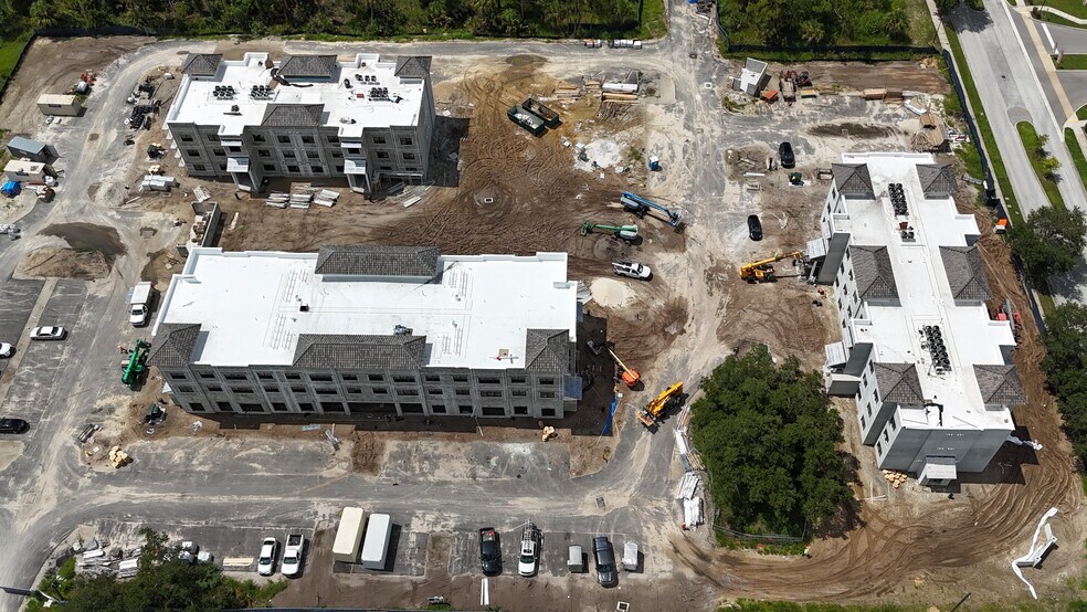 More Photos Of 1027 W Price Blvd, North Port Apartments For Lease