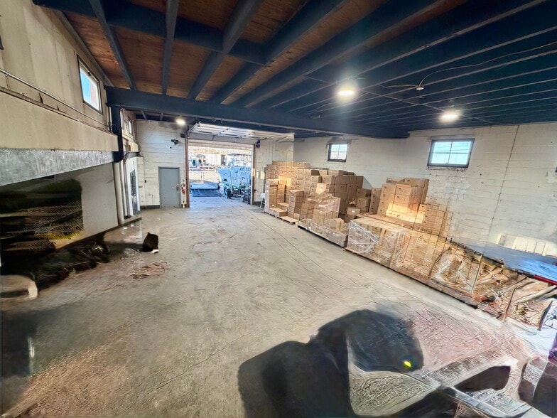More Photos Of 69 Saint Mihiel Dr, Riverside Warehouse For Sale