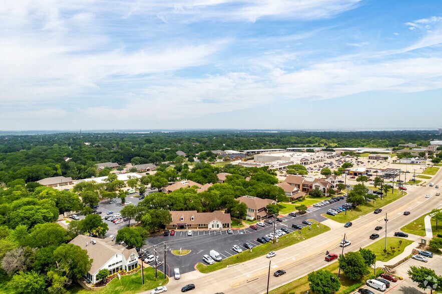 More Photos Of 2300 Highland Village Rd, Highland Village Unknown For Lease