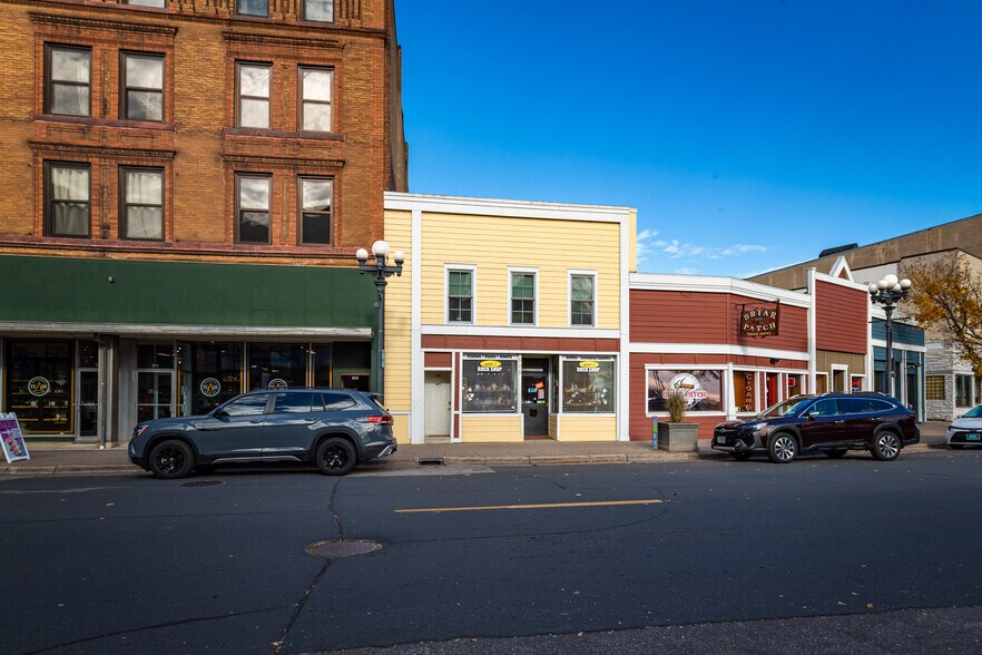 More Photos Of 515 Main St, La Crosse General Retail For Lease