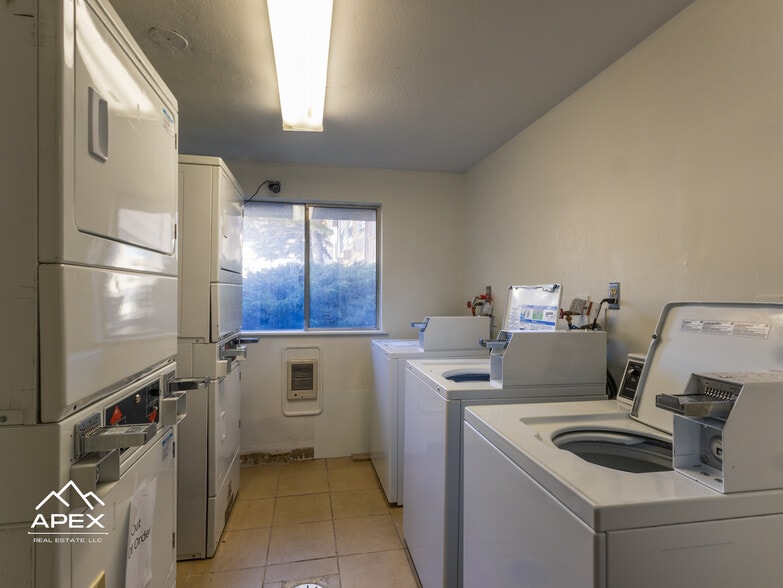 More Photos Of 339 Wasatch Rd, Evanston Hotel For Sale