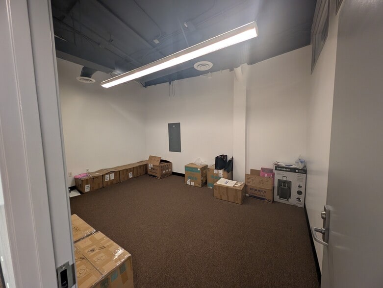 More Photos Of 3670 W Temple Ave, Pomona Office For Lease
