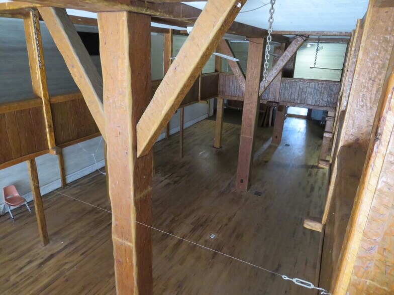 More Photos Of 110-112 W Washington st, Morris General Retail For Sale