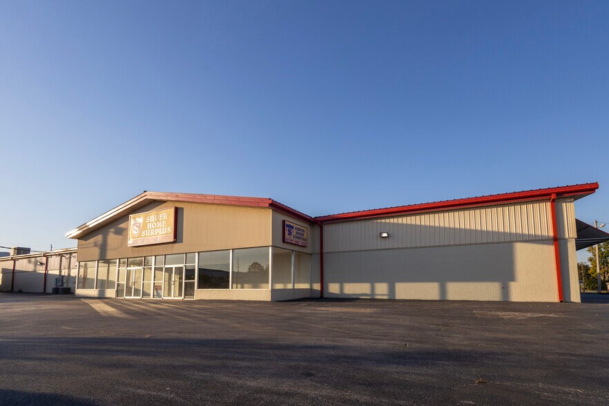 More Photos Of 2326 Russellville Rd, Bowling Green Freestanding For Lease