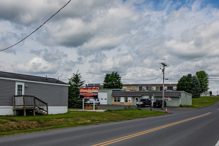More Photos Of 50 Davis St, Presque Isle Manufactured Housing Mobile Home Park For Sale