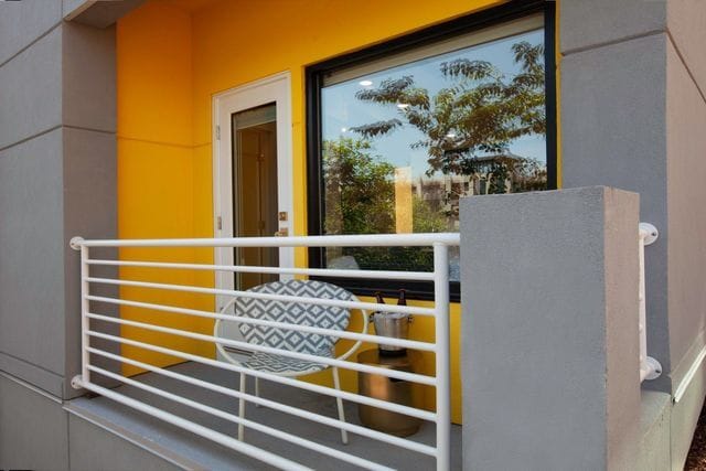 More Photos Of 505 N 2nd St, Wilmington Hotel For Sale