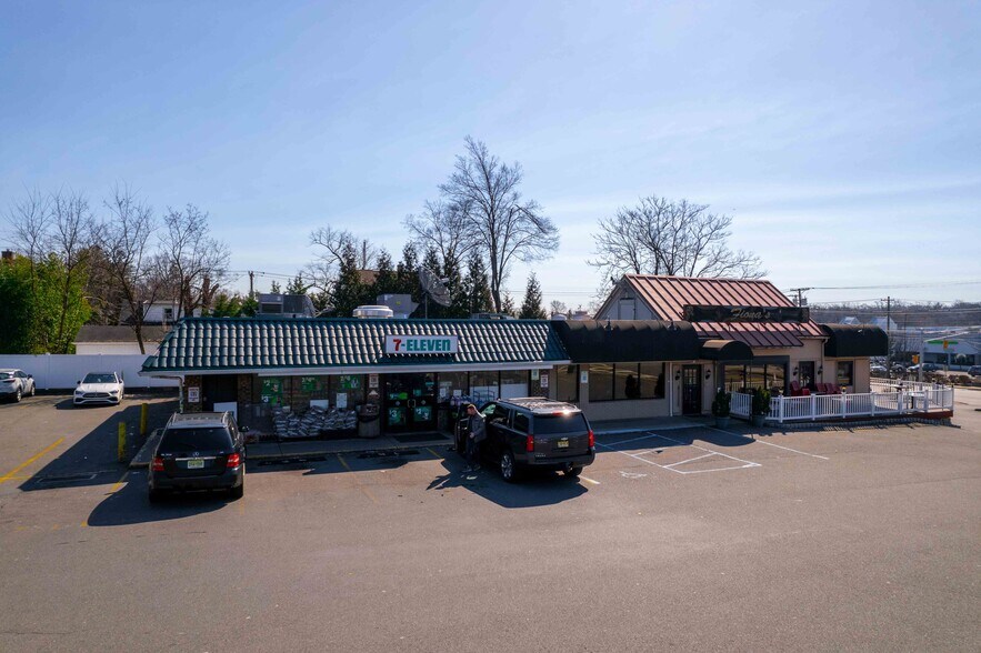 More Photos Of 118 Godwin Ave, Midland Park Convenience Store For Sale