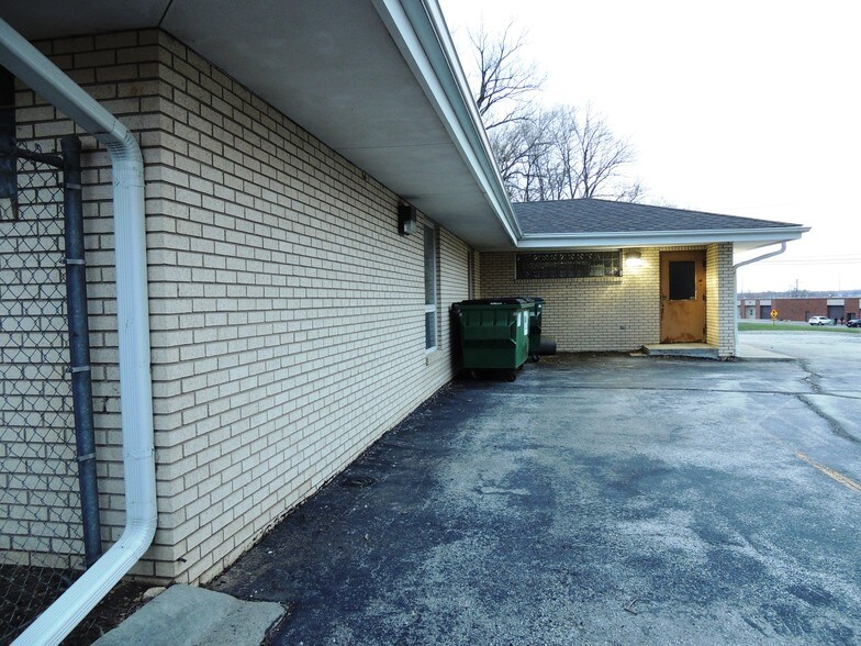 More Photos Of 7399 Forest Hills Rd, Loves Park Office For Sale