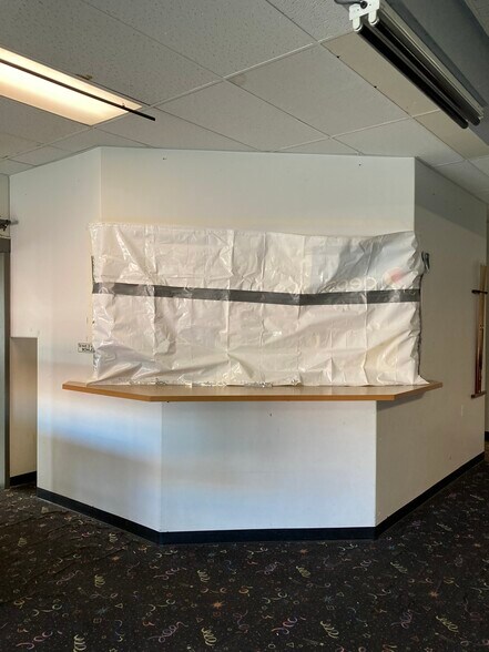 More Photos Of 641 S Columbia Ave, Connell Bowling Alley For Sale