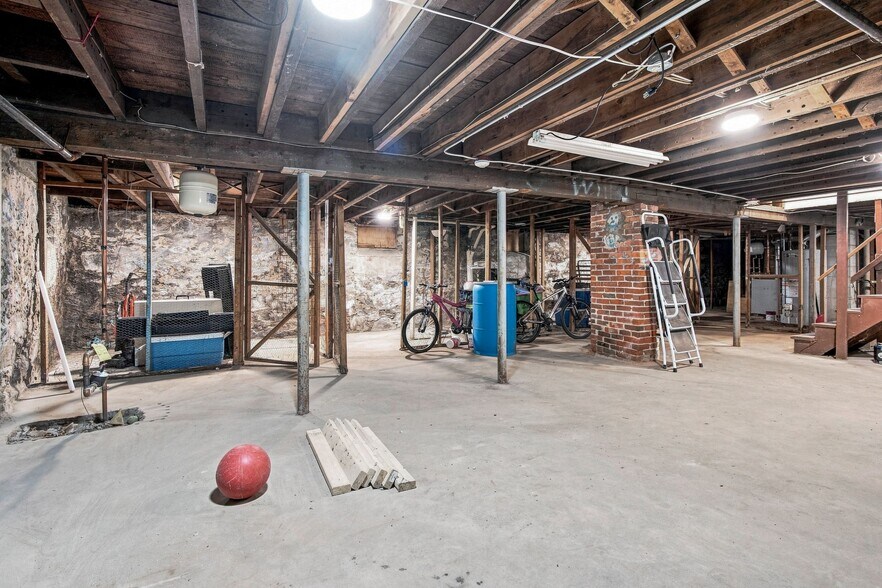 More Photos Of 32 Northeast St, Woonsocket Apartments For Sale