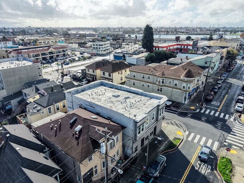 More Photos Of 1504 13th Ave, Oakland Apartments For Sale