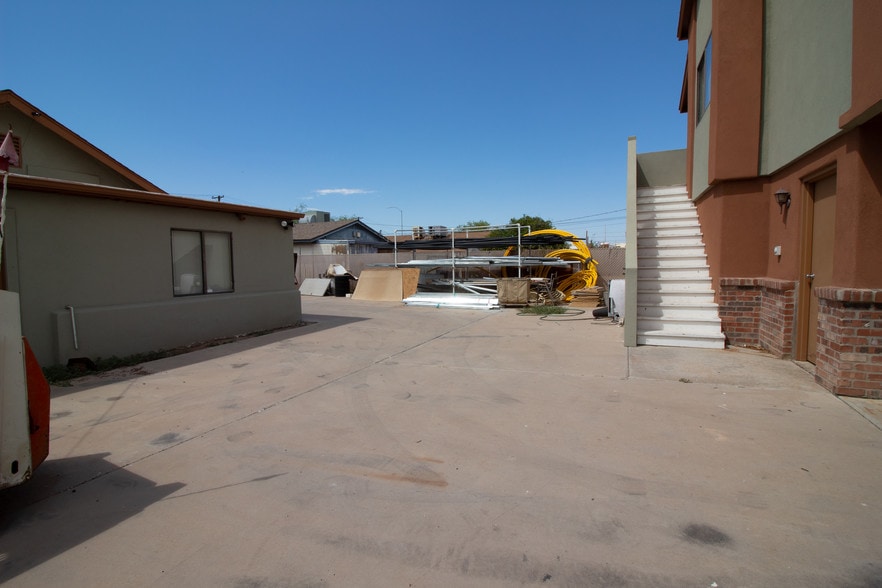 More Photos Of 517 S Lebaron St, Mesa Warehouse For Lease