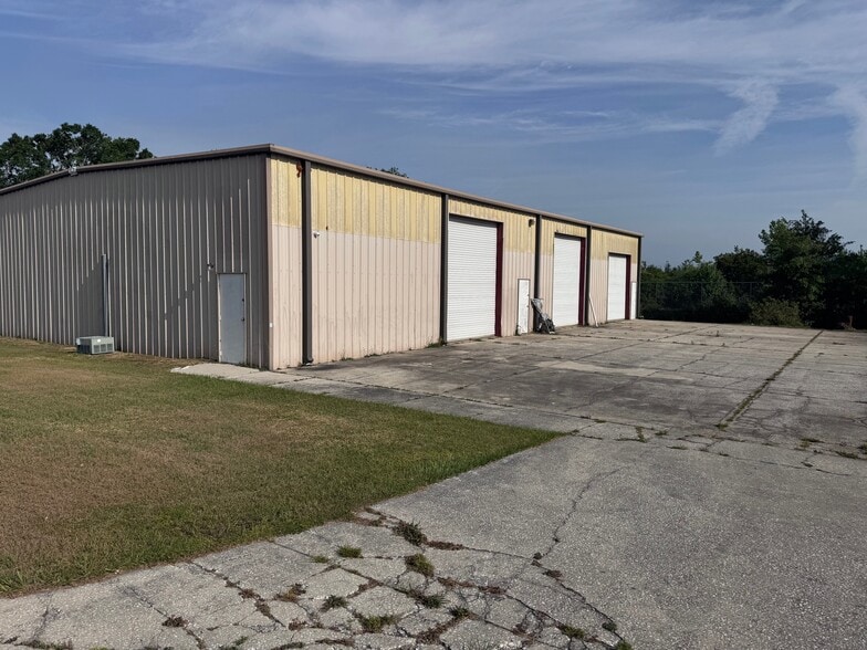 More Photos Of 4411 Holden Rd, Lakeland Warehouse For Lease