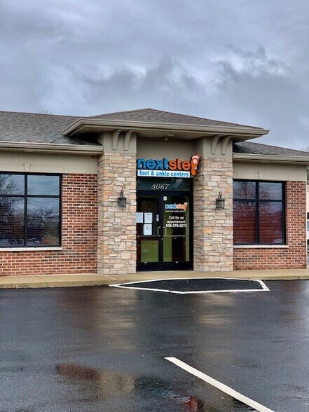 Primary Photo Of 8065-8069 Mexico Rd, Saint Peters Medical For Lease